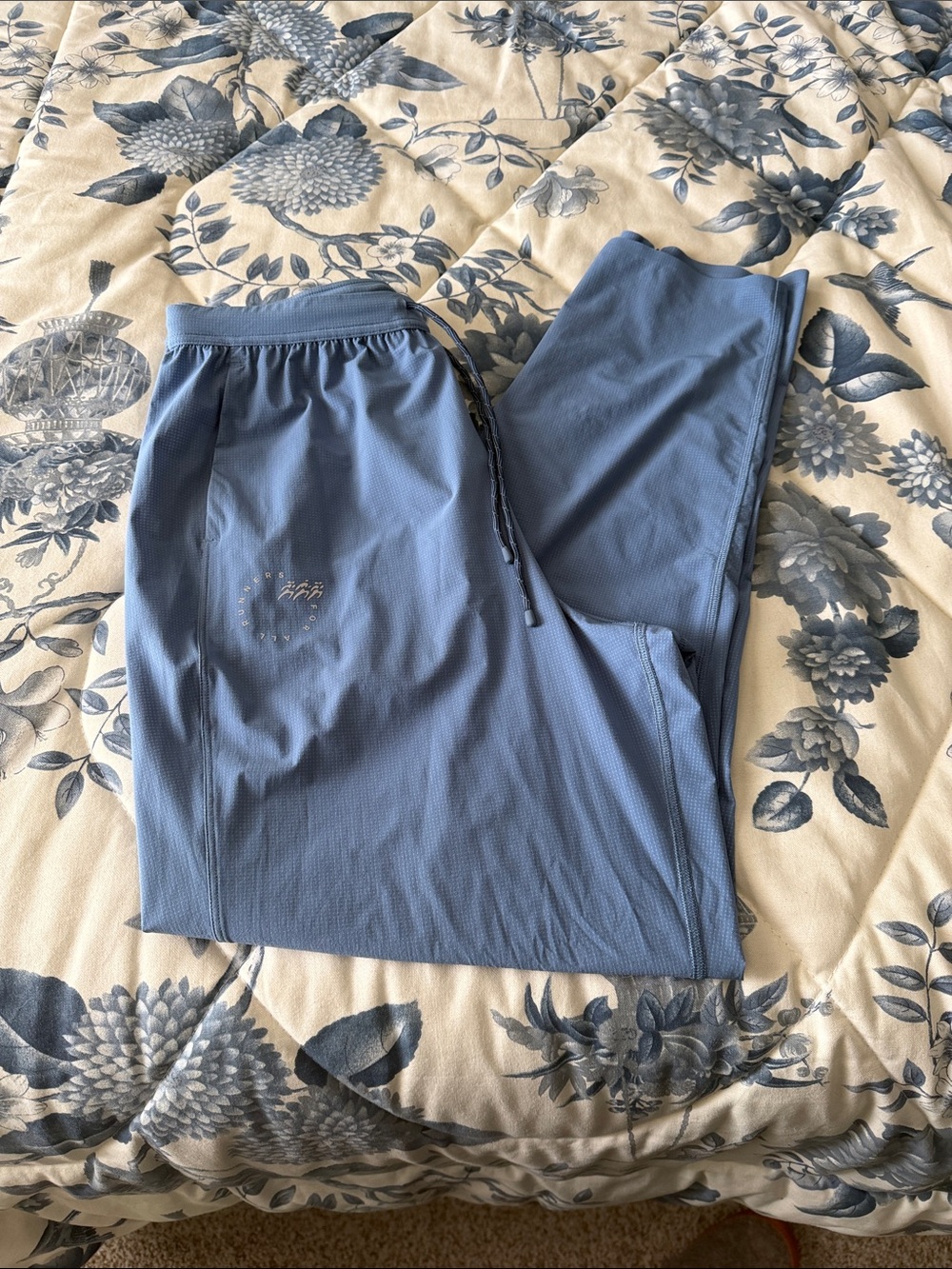 Lululemon lightweight running pants